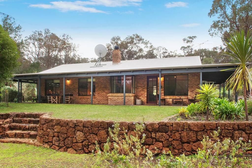Kevill Hideaway Margaret River Villa Exterior photo